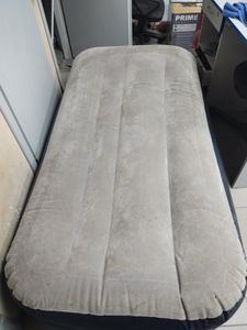 Intex одномісний