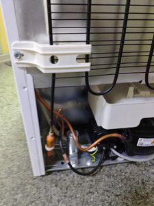 Б/в Холодильник з морозильною камерою Beko rdsa240k20w 01-200832878