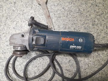 Б/у Угловая шлифмашина Bosch gws 650 01-200834500