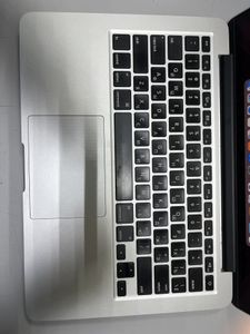 Б/в Ноутбук Apple macbook pro /a1502 /екр 13,3 /core i5 2.7ghz /ram8gb /ssd256gb /intel iris 1536mb 01-200835219