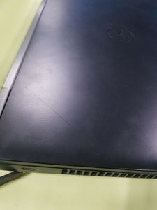 Б/у Ноутбук Dell 15/core i7 6820hq ddr3/8gb ddr3/hdd *відсутній/ssd 120 gb/radeon r7 m340 01-200834672