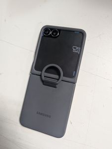 Б/в Мобільний телефон Samsung galaxy flip7 fe 8/128gb 01-200841471