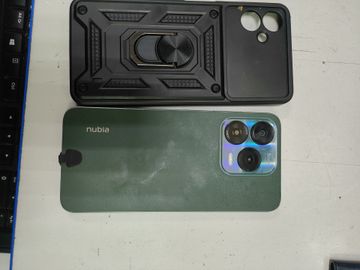 Б/у Мобильный телефон Zte nubia v70 design 8/256gb 01-200855006