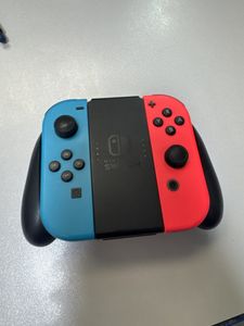 Nintendo joy-con blue-red