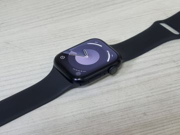 Б/в Смарт-годинник Apple watch series 8 gps 45mm aluminum case 01-200883720