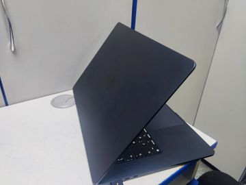 Б/у Ноутбук Apple macbook air 15" m3 2024 01-200885139