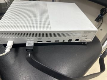 Б/в Ігрова приставка Microsoft xbox one s 500gb 01-200896727