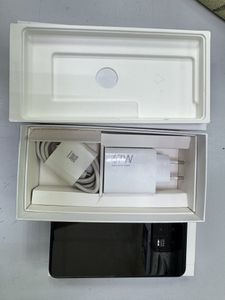 Б/в Мобільний телефон Xiaomi 13 12/256gb 01-200900297