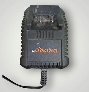 Б/в Шурупокрут Dnipro-M cd-201hbc compact 1акб 4ah зп 01-200897234