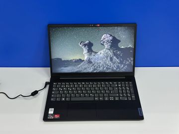 Б/в Ноутбук Lenovo 15/ryzen 5 7520u ddr5/16gb ddr5/ssd 512 gb/*інтегрована 01-200915539