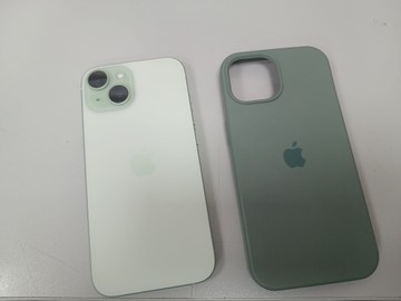 Б/в Мобільний телефон Apple iphone 15 128gb 01-200931014