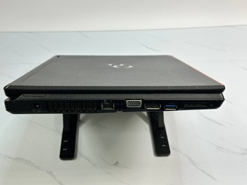 Б/в Ноутбук Fujitsu 14/core i5 6200u ddr3/8gb ddr3/hdd *відсутній/ssd 240 gb/*інтегрована 01-200947333