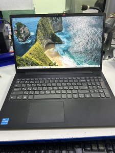 Б/в Ноутбук Lenovo 15.6"/ core i3-1315u ddr5/ ram8gb/ ssd128gb 01-200949286