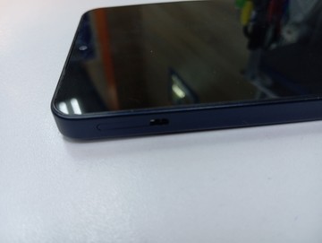 Б/в Мобільний телефон Samsung galaxy a06 4/128gb 01-200975740