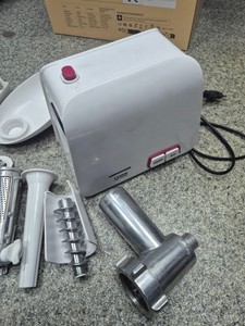 Б/в М`ясорубка Heinner mg-1340 01-200973576
