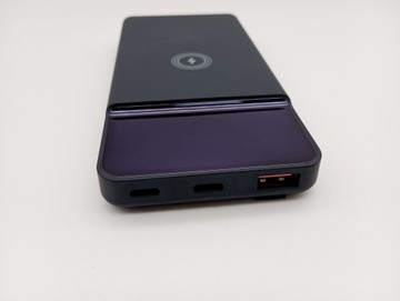Б/в Повербанк Yoki smart series yk-bms22pd 22.5w magnetic wireless 10w 10000mah 01-200995959