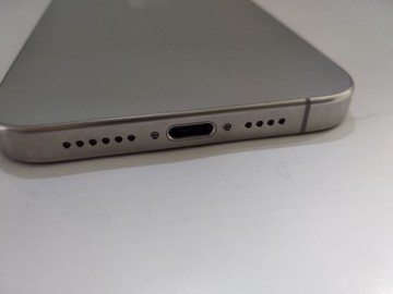 Б/в Мобільний телефон Apple iphone 15 pro max 256gb 01-201020710