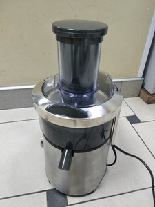 Б/в Соковитискач Tefal ze610d easy fruit 01-201127360