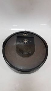 16-000255109: Roomba i8+ plus