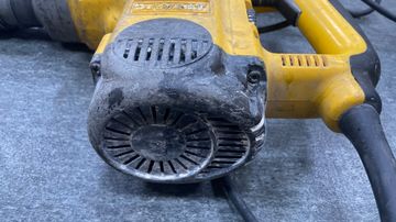 01-200536326: Dewalt d25830k