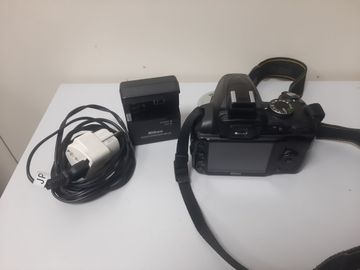 01-200775534: Nikon d3000 body