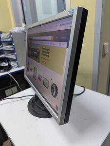 01-200777073: Samsung 920nw