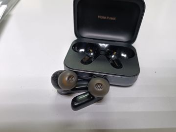 01-200794833: Realme buds air 7 pro metallic racing