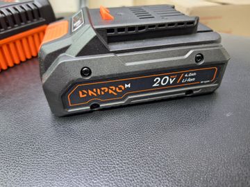 Б/в Кутова шліфмашина Dnipro-M dga 201 bc ultra / 1акб 8ah зп 01-200832506