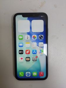 Б/в Мобільний телефон Apple iphone 11 64gb 01-200836386