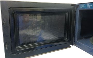 Б/в Мікрохвильова піч Samsung ms23f302tas 01-200810923