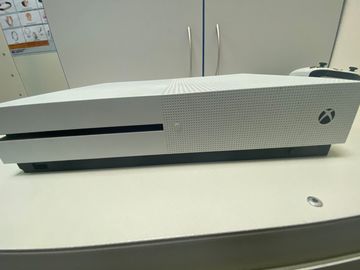 Б/в Ігрова приставка Microsoft xbox one s 1tb 01-200844287