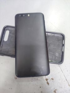 Б/в Мобільний телефон Oneplus 5 6/64gb 01-200872232