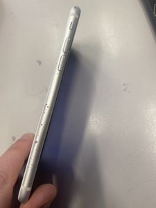 Б/в Мобільний телефон Apple iphone se 2020 64gb 01-200886569