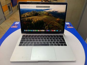Б/в Ноутбук Apple macbook air a1932 13,3`` core i5 1,6ghz/ram8gb/ssd256gb/intel uhd graphics 617 01-200892992