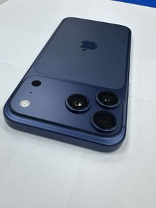 Б/в Мобільний телефон Apple iphone 17 pro max 512gb 01-200873286