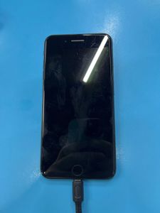 Б/в Мобільний телефон Apple iphone 7 32gb 01-200904328
