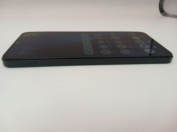 Б/в Мобільний телефон Poco c65 8/256gb 01-200912026