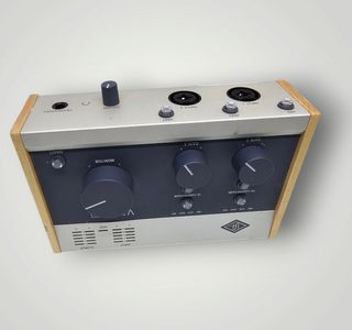 Б/в Звукова карта Universal Audio volt 276 01-200844885