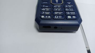 Б/в Мобільний телефон Sigma x-style 341 bro 01-200920360