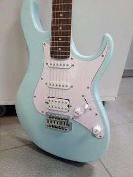 Б/в Електрогітара Cort g200 01-200933711