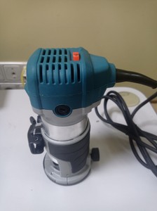 Б/в Фрезер Makita rt0700c 01-200967969