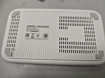 Б/в Бездротовий зарядний пристрій Samsung wireless charger duo ep-p5400 01-200974145