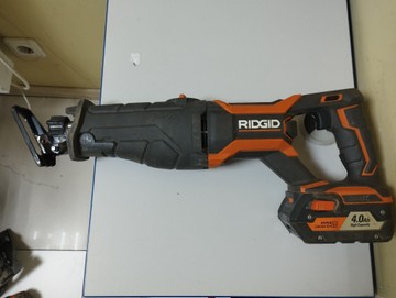 Б/в Набір електроінструментів Ridgid ліхтар r8693/гайковерт r86035/шуроповерт r8611503/шабельна пилка r8642/пилка дискова r8652/ 2акб 4ah 01-200973480
