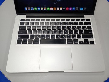 Б/в Ноутбук Apple macbook pro /a1502 /екр 13,3 /core i5 2.4ghz /ram8gb /ssd256gb /intel iris 1536mb 01-201037746