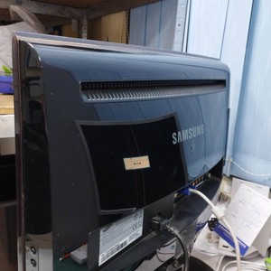 Б/у Монитор Samsung syncmaster t220hd 01-201041113