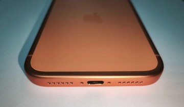 Б/в Мобільний телефон Apple iphone 17 pro max 256gb 01-201065710