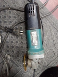 Б/в Кутова шліфмашина Makita 9558nb 01-201101184