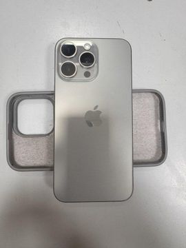 Б/в Мобільний телефон Apple iphone 15 pro max 256gb 01-201108551