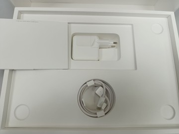 Б/в Ноутбук Apple macbook air 13,6" 2026 apple m5 8 core gpu 16gb 512gb 01-201114742
