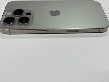 Б/в Мобільний телефон Apple iphone 16 pro 256gb 01-201116774